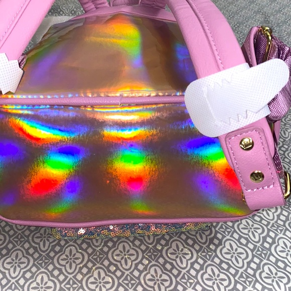 SOLD EXCLUSIVE DISNEY'S 50TH ANNIVERSARY MINNIE MOUSE EARIDESCENT SEQUIN - Picture 5 of 6